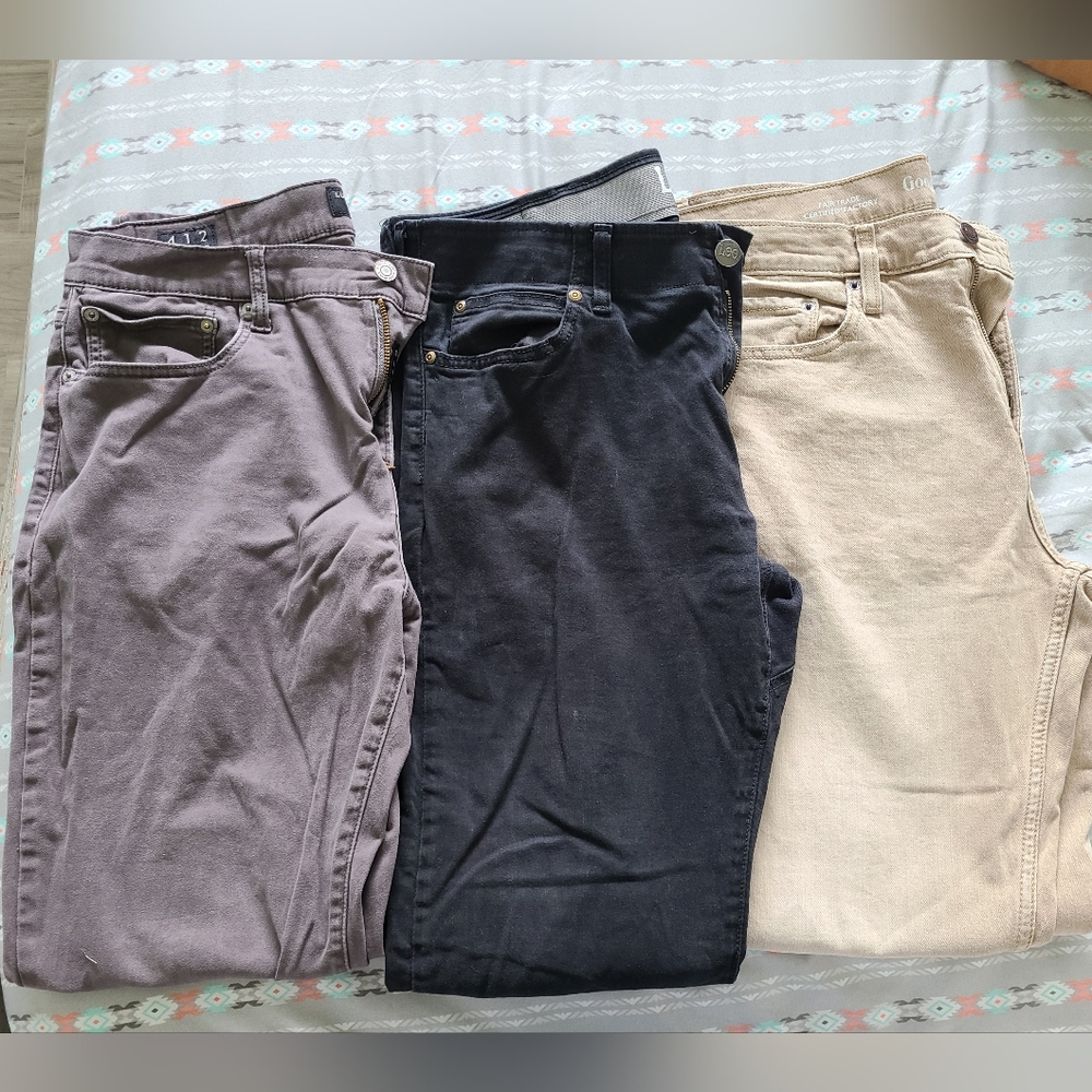 3 pairs of jeans
